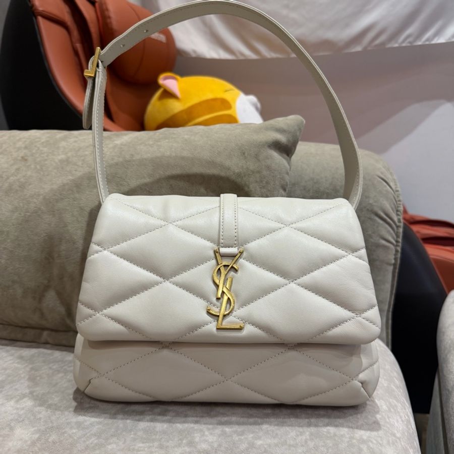 YSL LE57小羊皮-0
