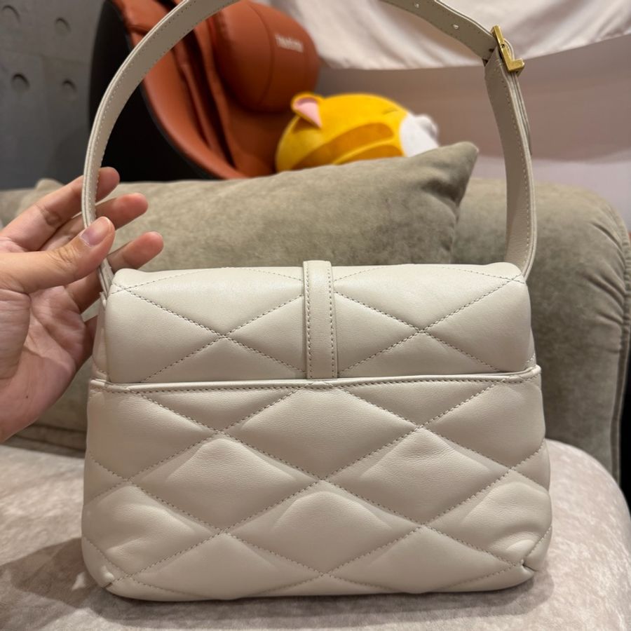 YSL LE57小羊皮-1