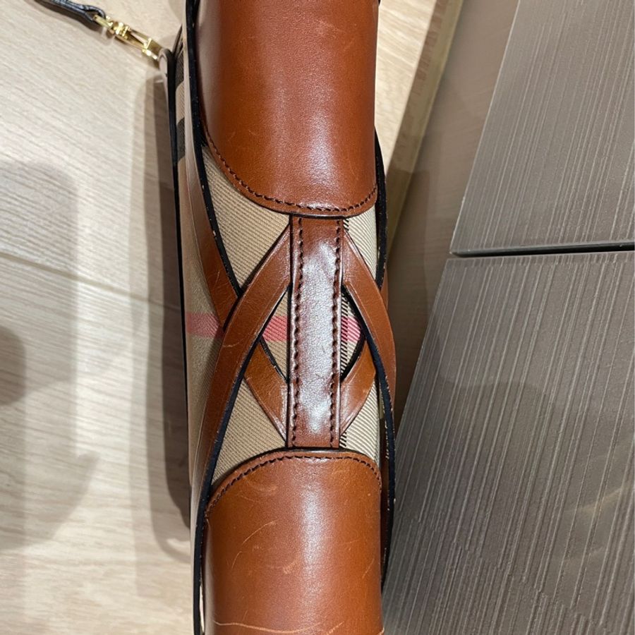 Burberry-4