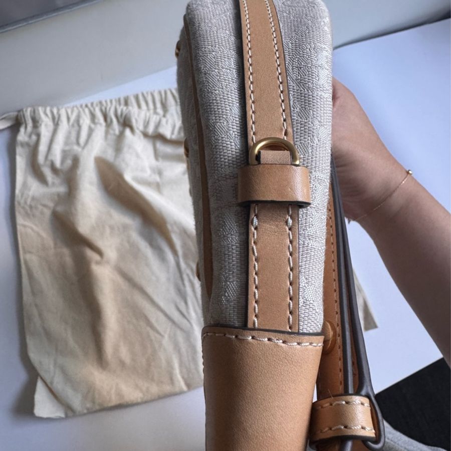 (售出)Tory Burch T Monogram 愛心新月包/腋下包 2024七夕限定款-6