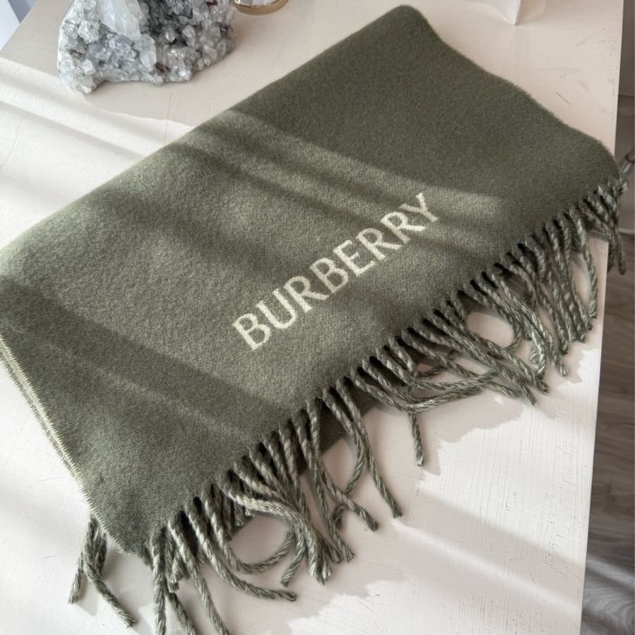 BURBERRY 抹茶色雙面Logo圍巾-1