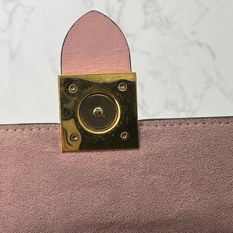 💗香緹國際精品💗544 LV Locky bb 櫻粉色-13