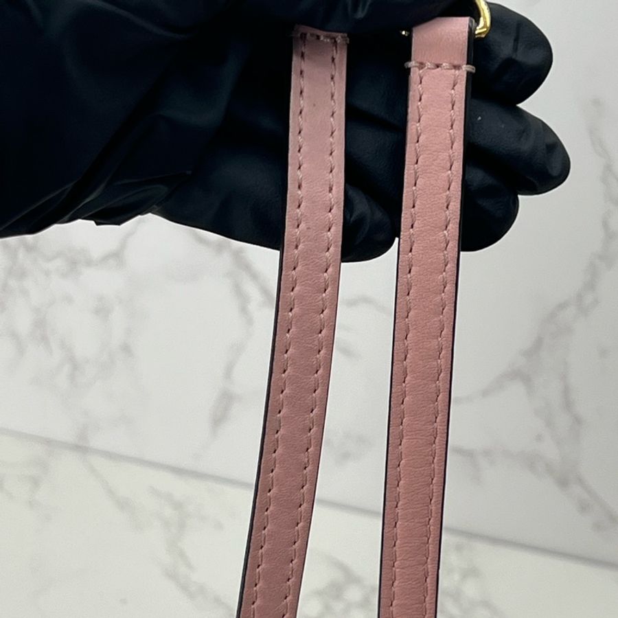 💗香緹國際精品💗544 LV Locky bb 櫻粉色-20