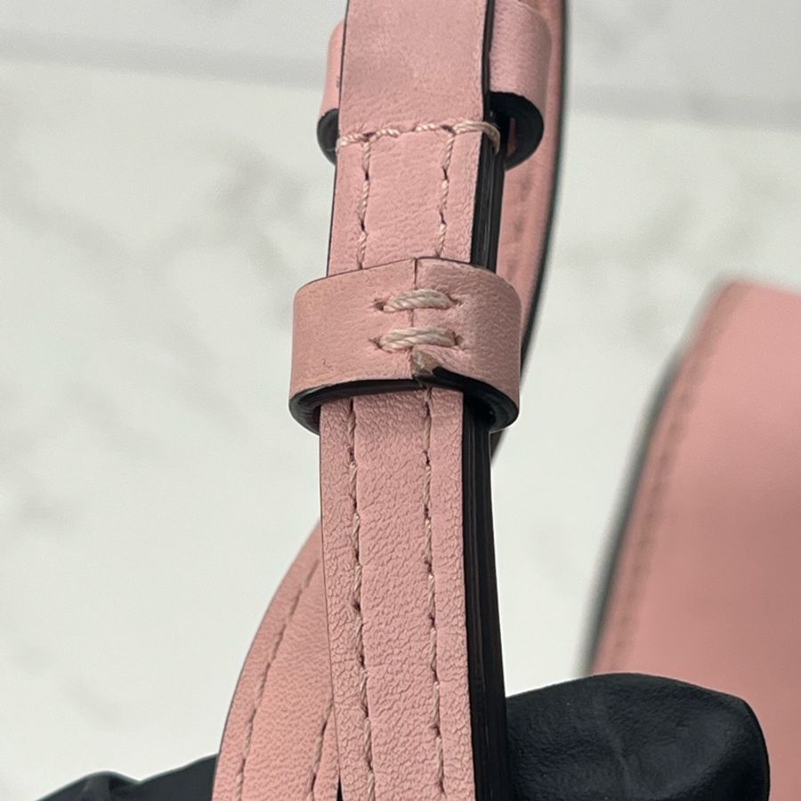 💗香緹國際精品💗544 LV Locky bb 櫻粉色-22