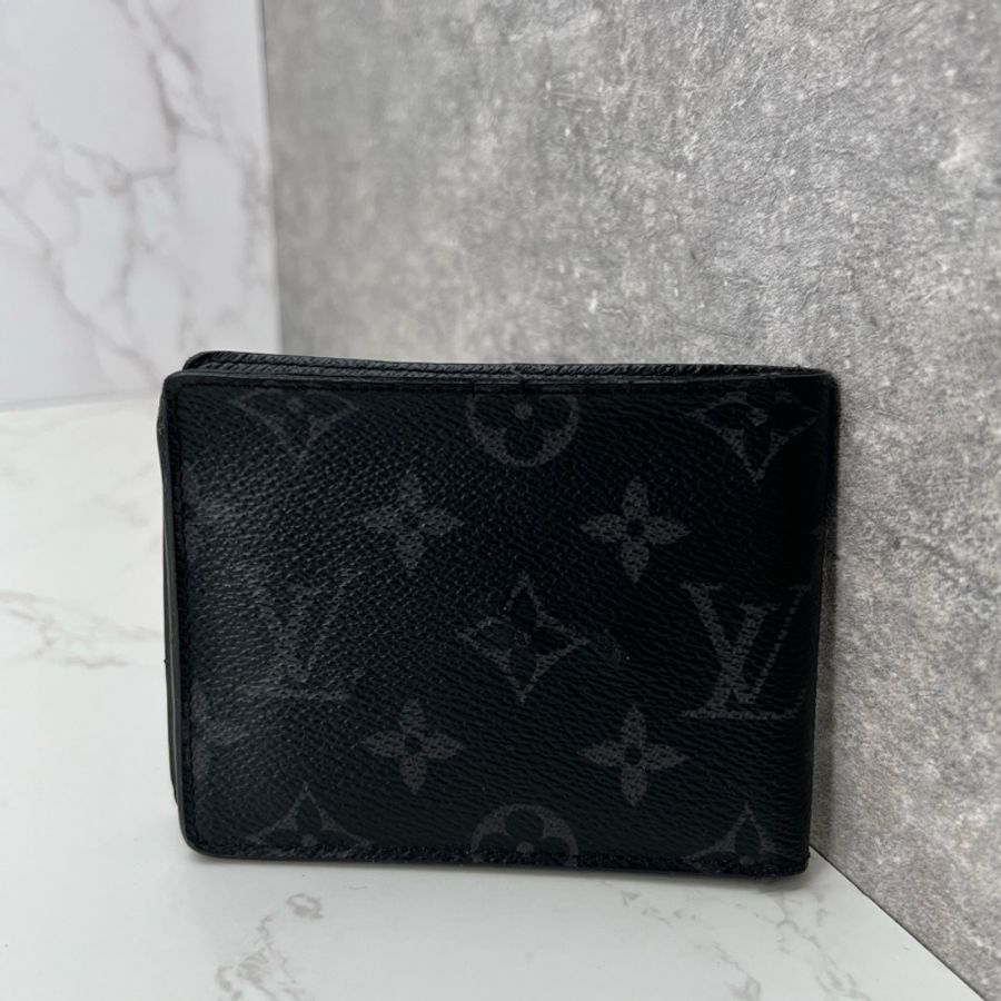 💗香緹國際精品💗542 LV 黑武士短夾-1