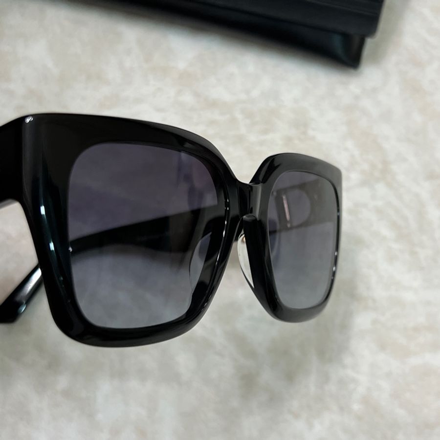 Dior 黑色方框太陽眼鏡 30Montaigne S8U-14