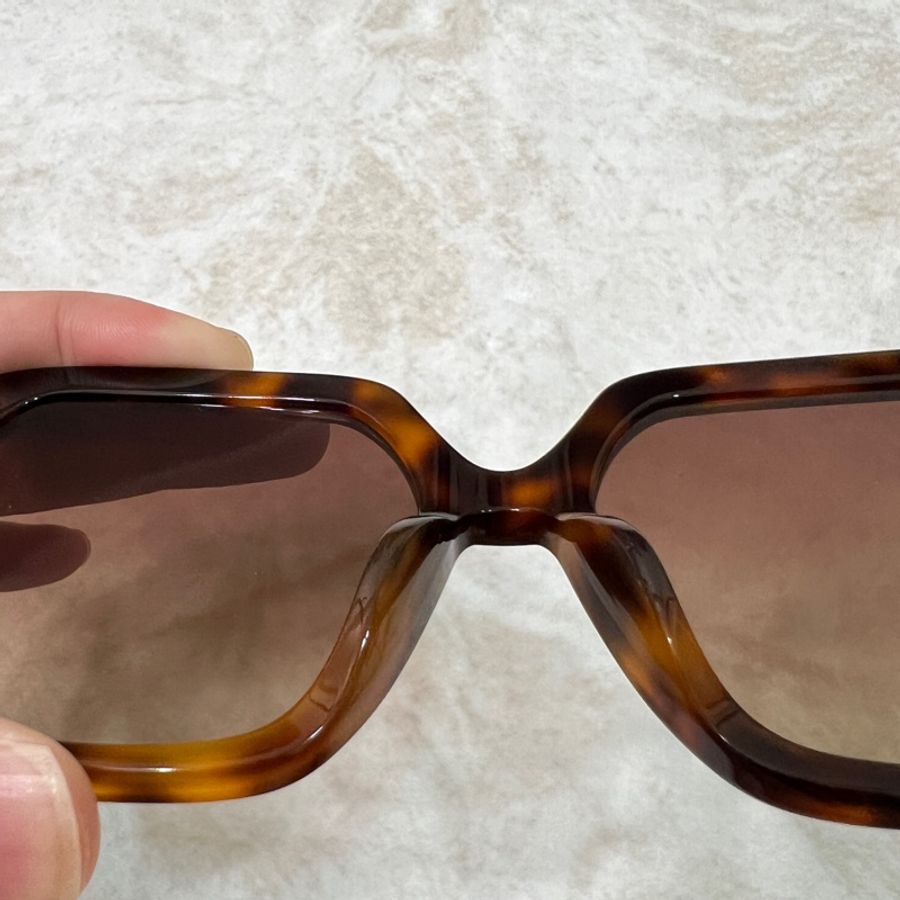 Chanel 琥珀色愛心logo太陽眼鏡為5521-A c.1758/8H。-7