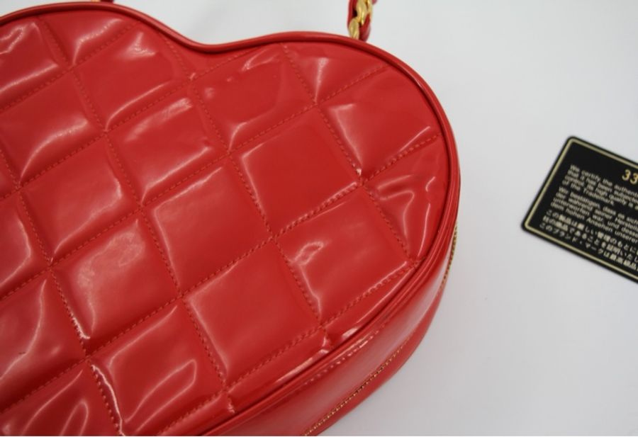 Chanel Vintage 1995 Leather Red Barbie Heart Vanity Handbag-19