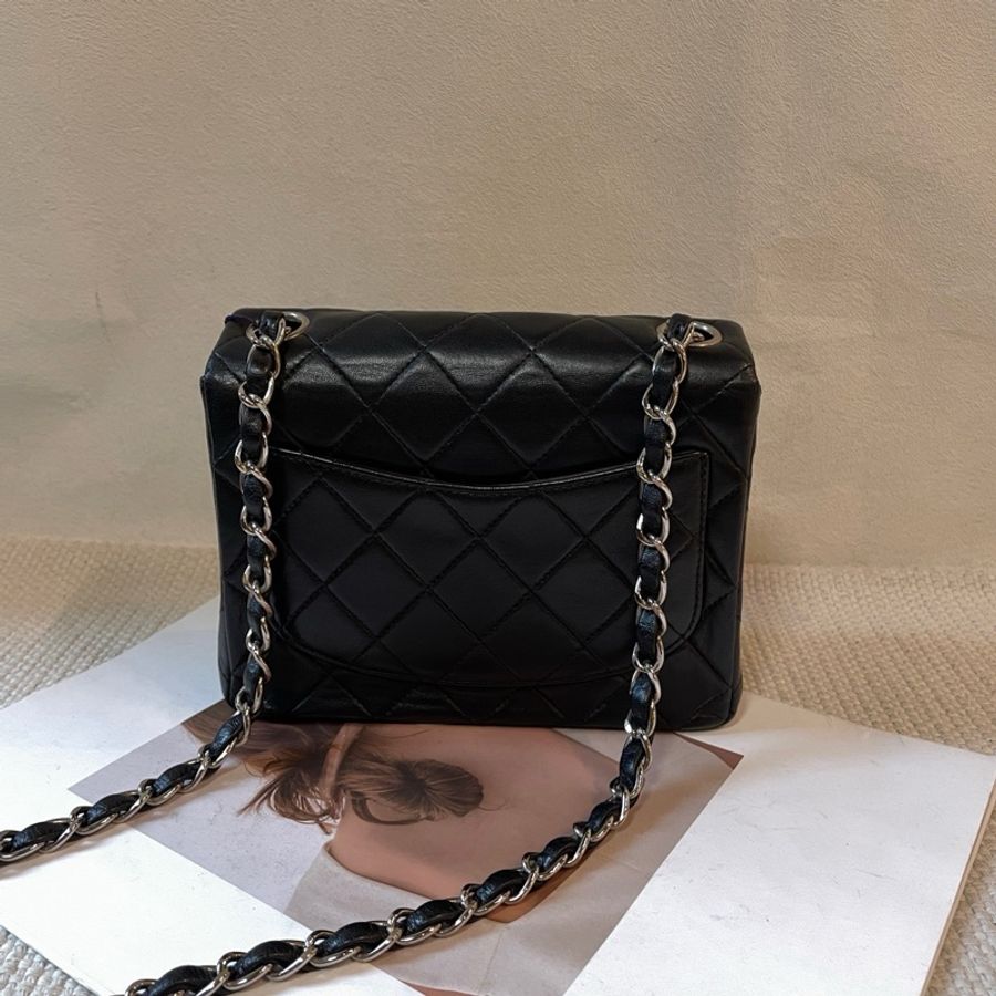 Chanel 黑銀小羊皮方胖子鏈條包-1