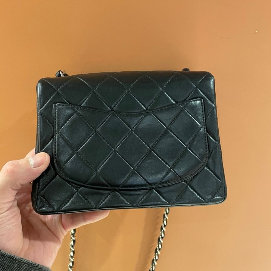 Chanel 黑銀小羊皮方胖子鏈條包-10