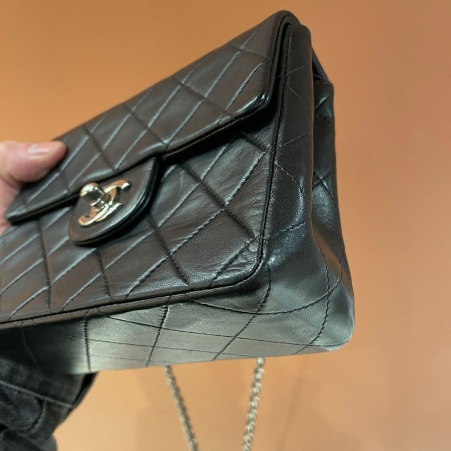 Chanel 黑銀小羊皮方胖子鏈條包-17