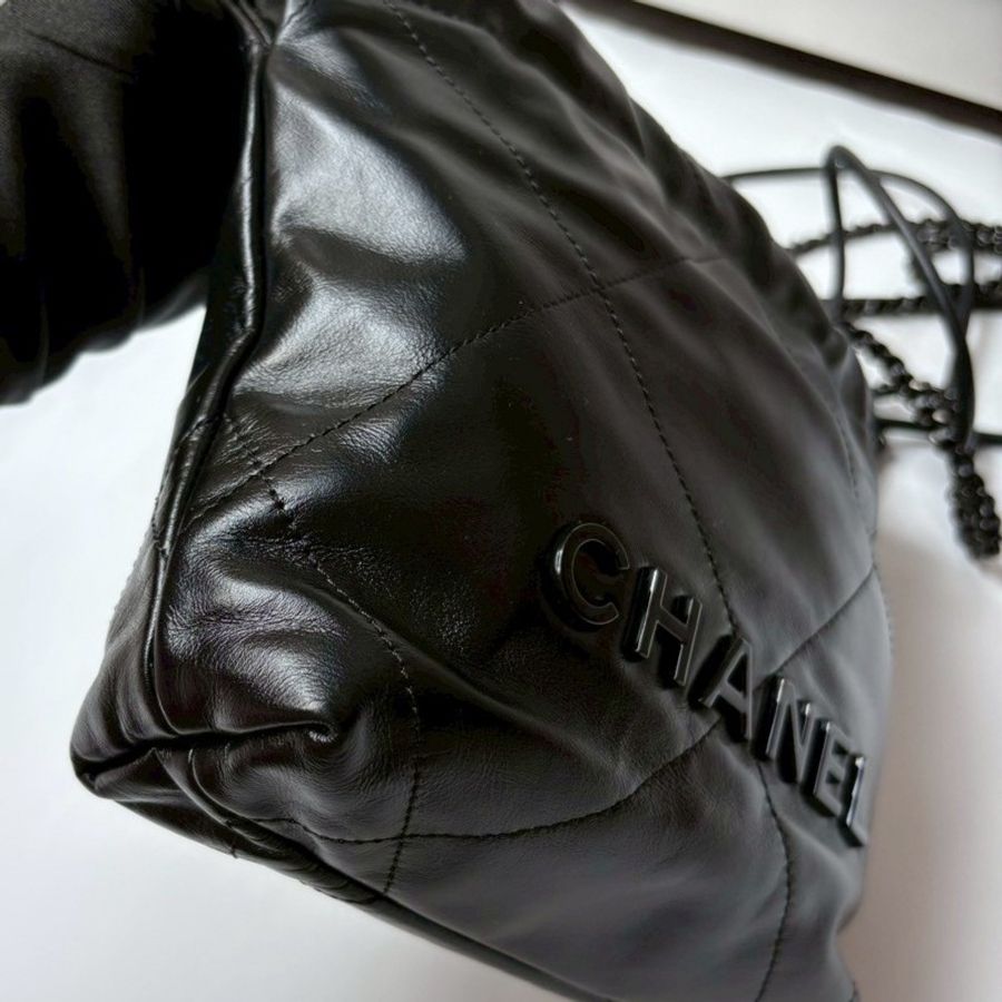 Chanel so black 黑皮黑鍊帶 mini 22包-13