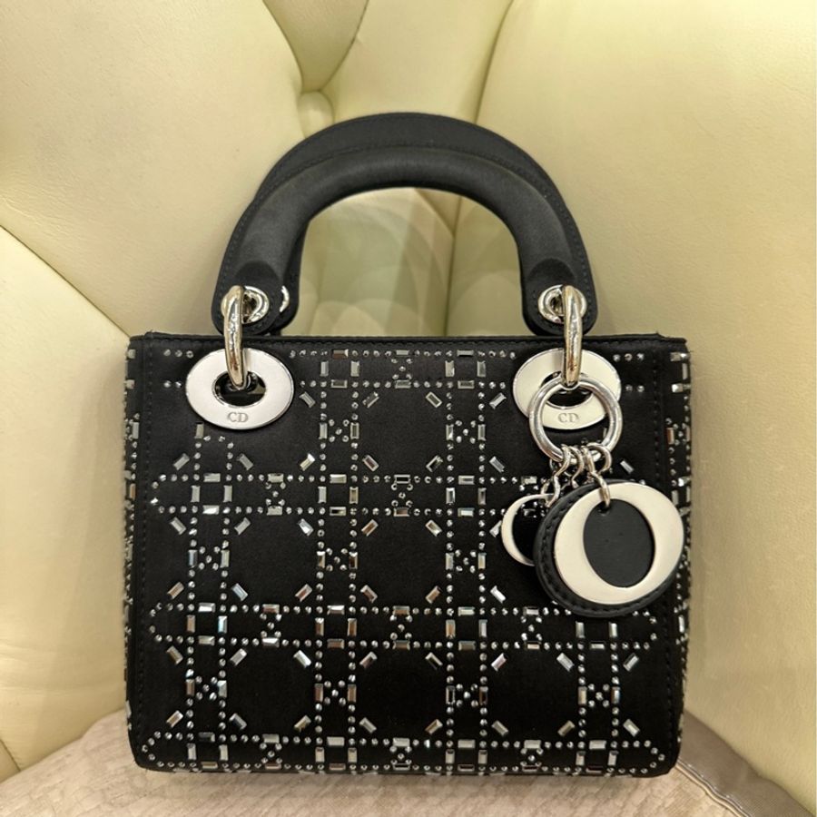 🍁Dior/迪奥 黑色丝绸水钻缎面三格戴妃 尺寸17*15*7cm-0