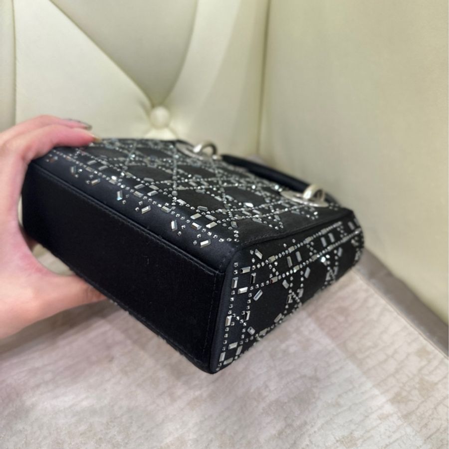 🍁Dior/迪奥 黑色丝绸水钻缎面三格戴妃 尺寸17*15*7cm-4