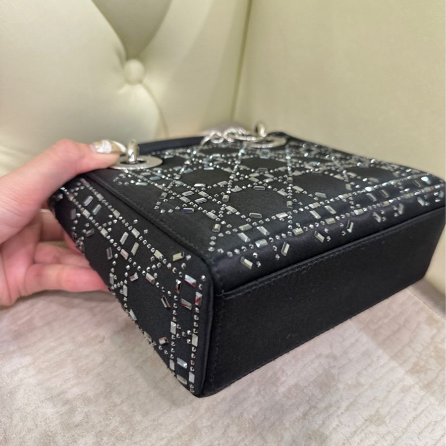 🍁Dior/迪奥 黑色丝绸水钻缎面三格戴妃 尺寸17*15*7cm-7