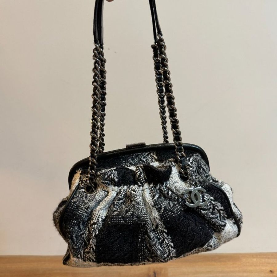 chanel 香奈兒 vintage 毛呢 黑色秀款 黑白格紋 手提包 肩背包 帶鍊包 鍊條包-2