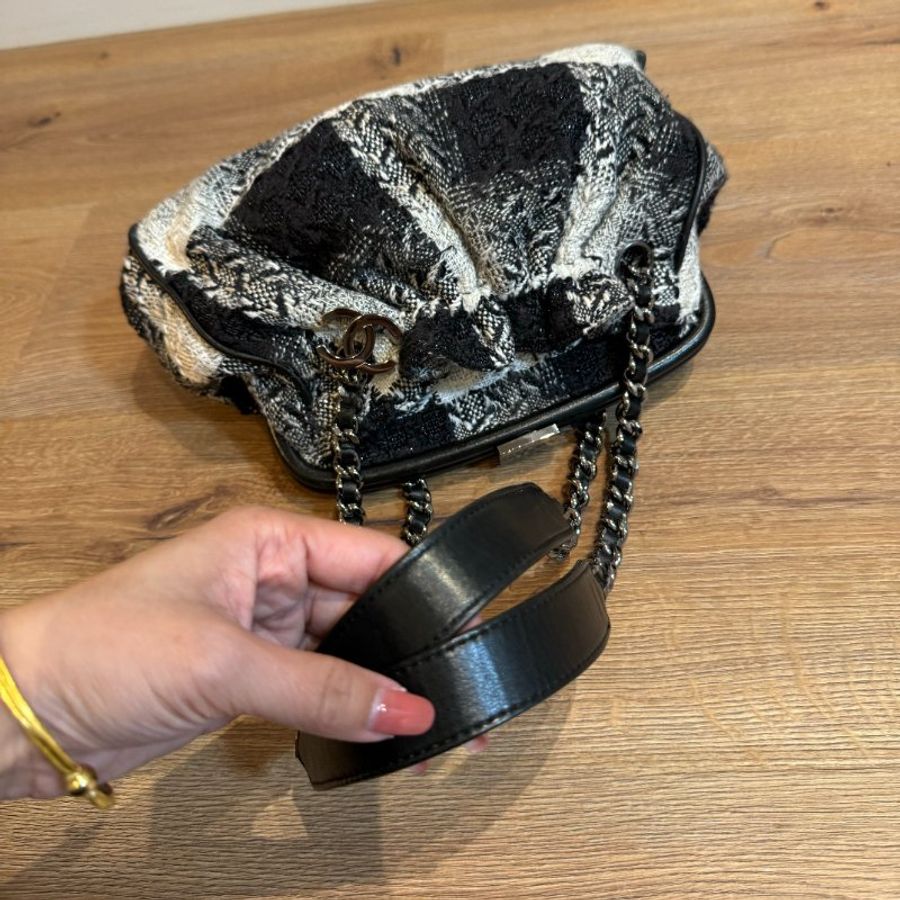 chanel 香奈兒 vintage 毛呢 黑色秀款 黑白格紋 手提包 肩背包 帶鍊包 鍊條包-6