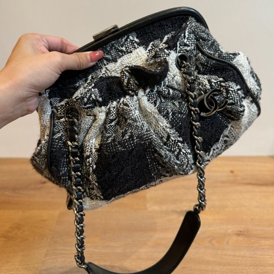chanel 香奈兒 vintage 毛呢 黑色秀款 黑白格紋 手提包 肩背包 帶鍊包 鍊條包-13