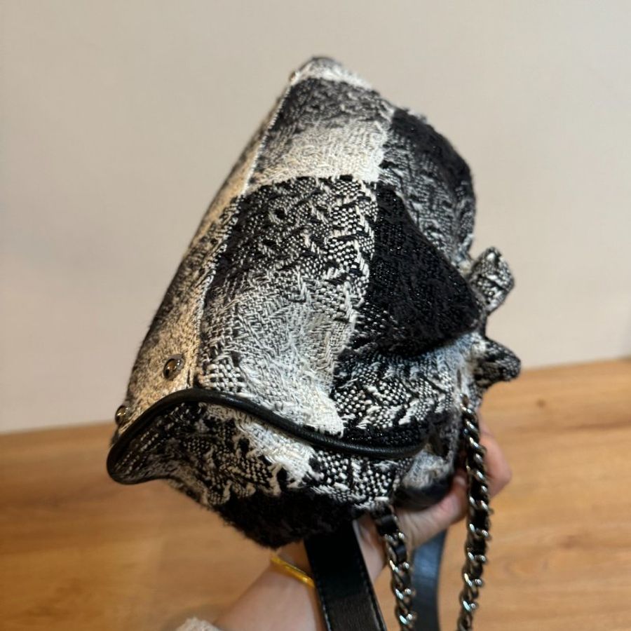 chanel 香奈兒 vintage 毛呢 黑色秀款 黑白格紋 手提包 肩背包 帶鍊包 鍊條包-17