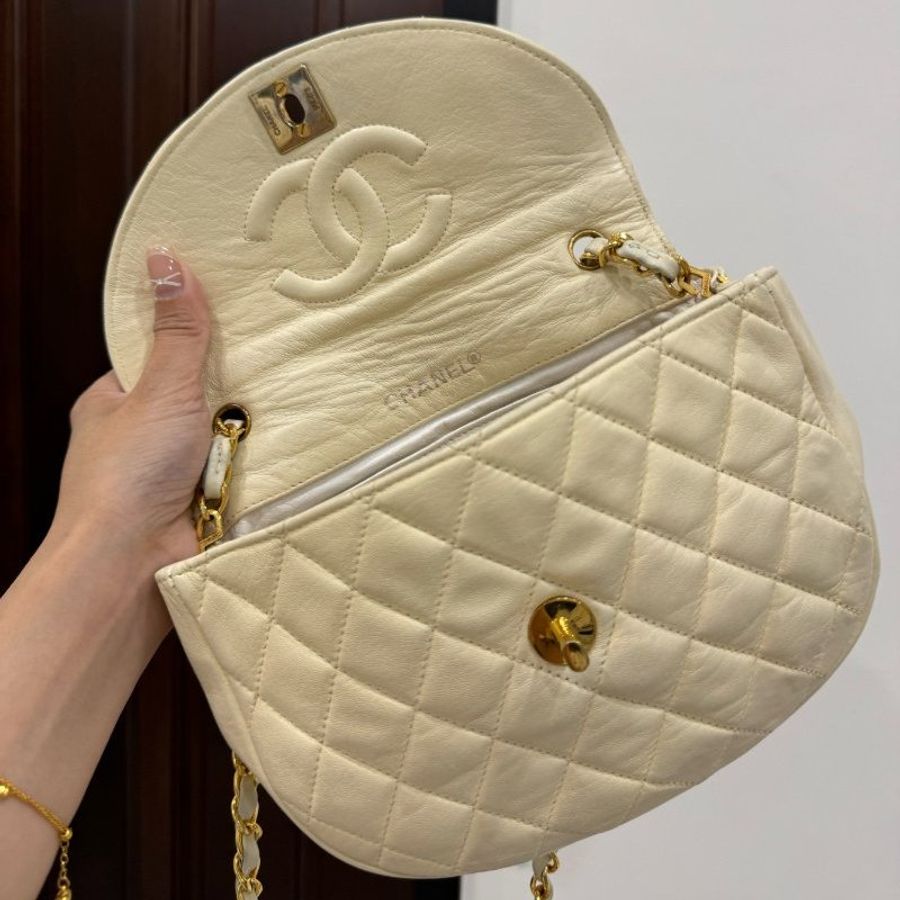 chanel 香奈兒 vintage 米黃 卡其 半月包 肩背包 鏈帶包 鍊條包 斜背包 側背包-12