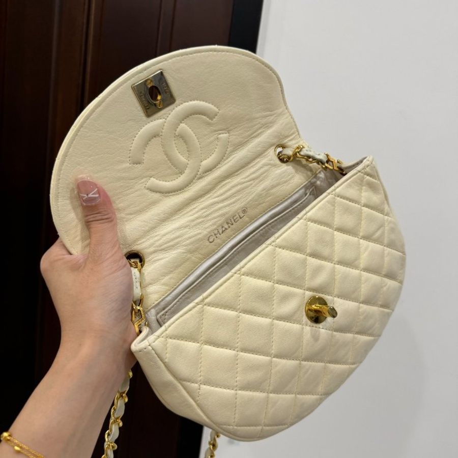 chanel 香奈兒 vintage 米黃 卡其 半月包 肩背包 鏈帶包 鍊條包 斜背包 側背包-14