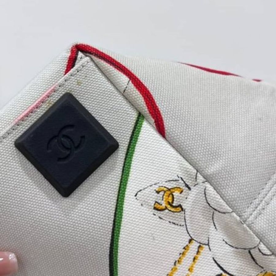 CHANEL 香奈兒 Coco Hearts Tote 帆布 愛心印花 托特包 肩背包 手提包 購物包 購物袋-16