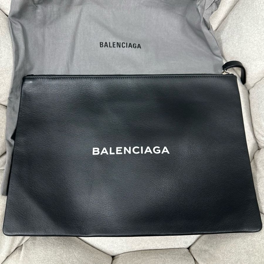 Balenciaga手拿包-0