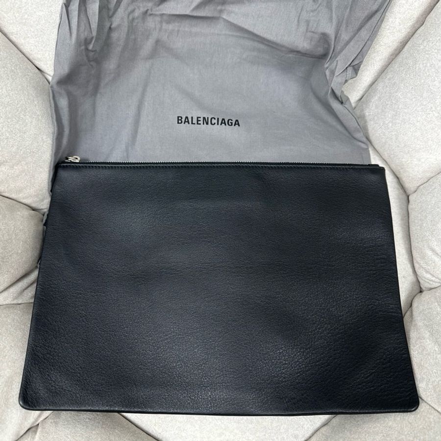 Balenciaga手拿包-1