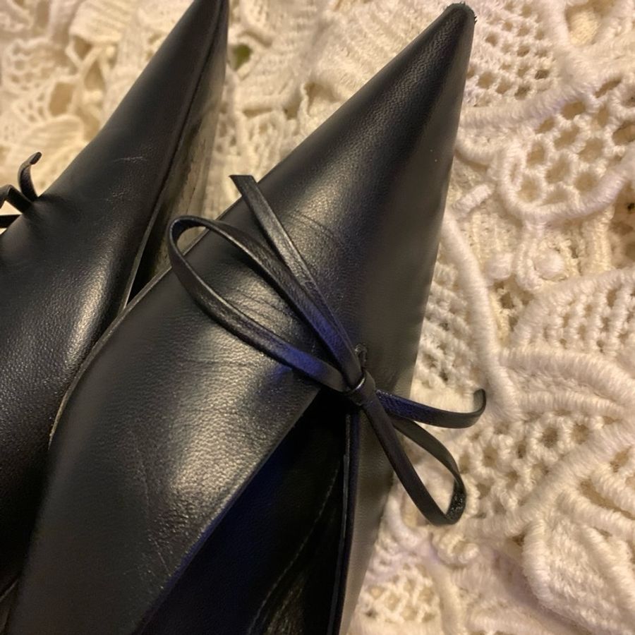 巴黎世家Balenciaga黑色皮革尖頭蝴蝶結 後繫帶扣腳踝高跟鞋37 穆勒鞋-27