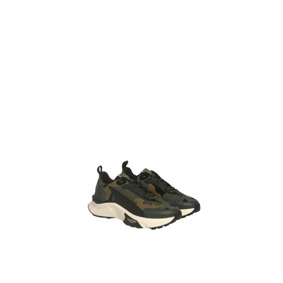 Low Top True Act Camouflage 運動鞋-0