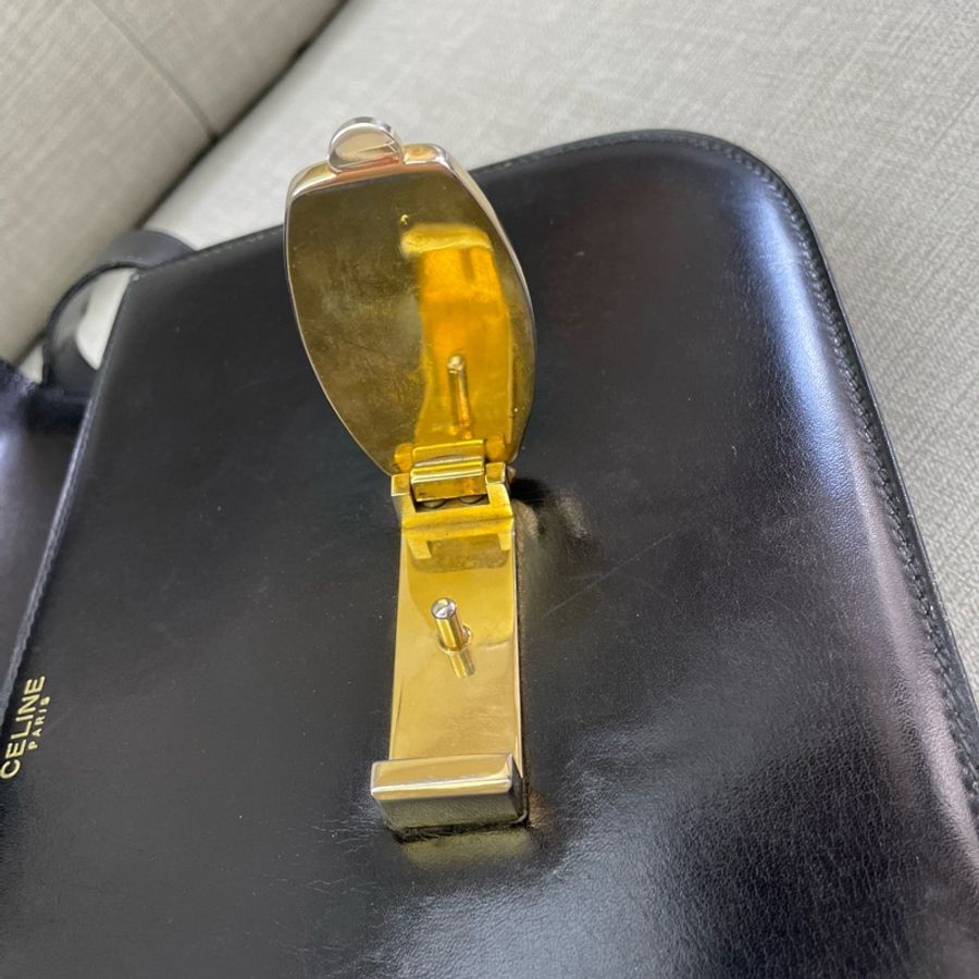 保存良好Celine vintage馬車金具BOX翻蓋包/肩斜背-23