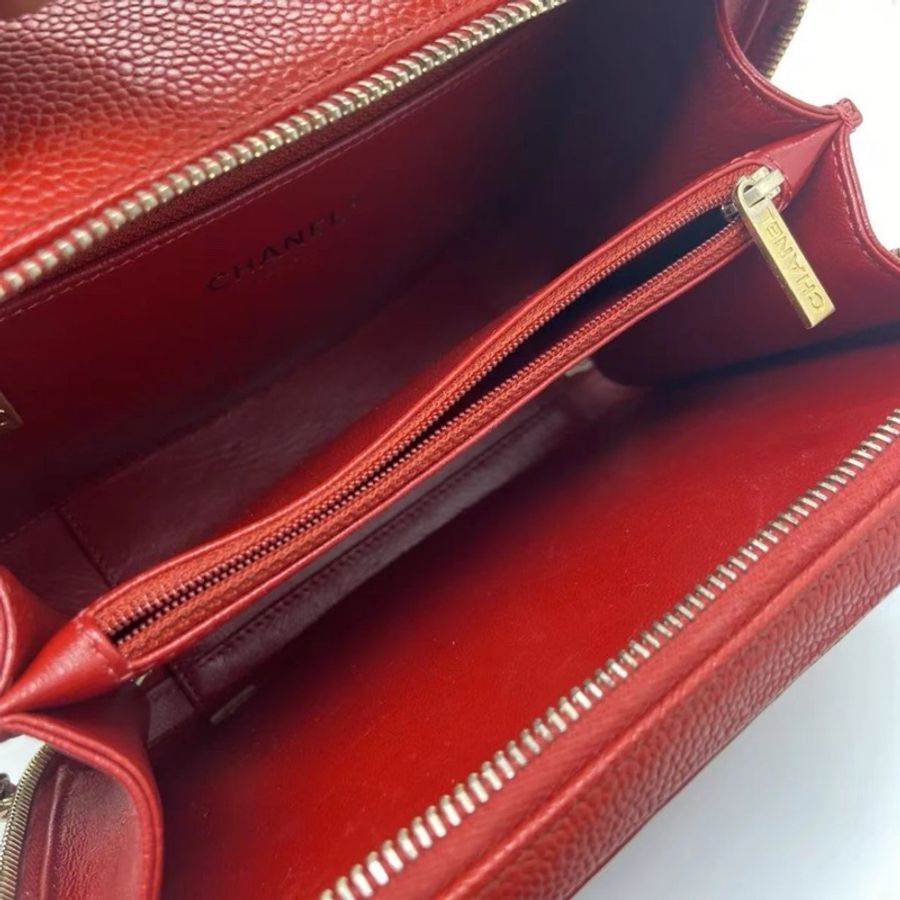 香奈兒Chanel Filigree Vanity Case Quilted Caviar 中號 紅色相機包 單肩包 斜挎包-3