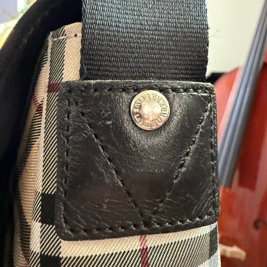 🌸 🩶 【BURBERRY 經典格紋尼龍斜背包】 |經典款-3