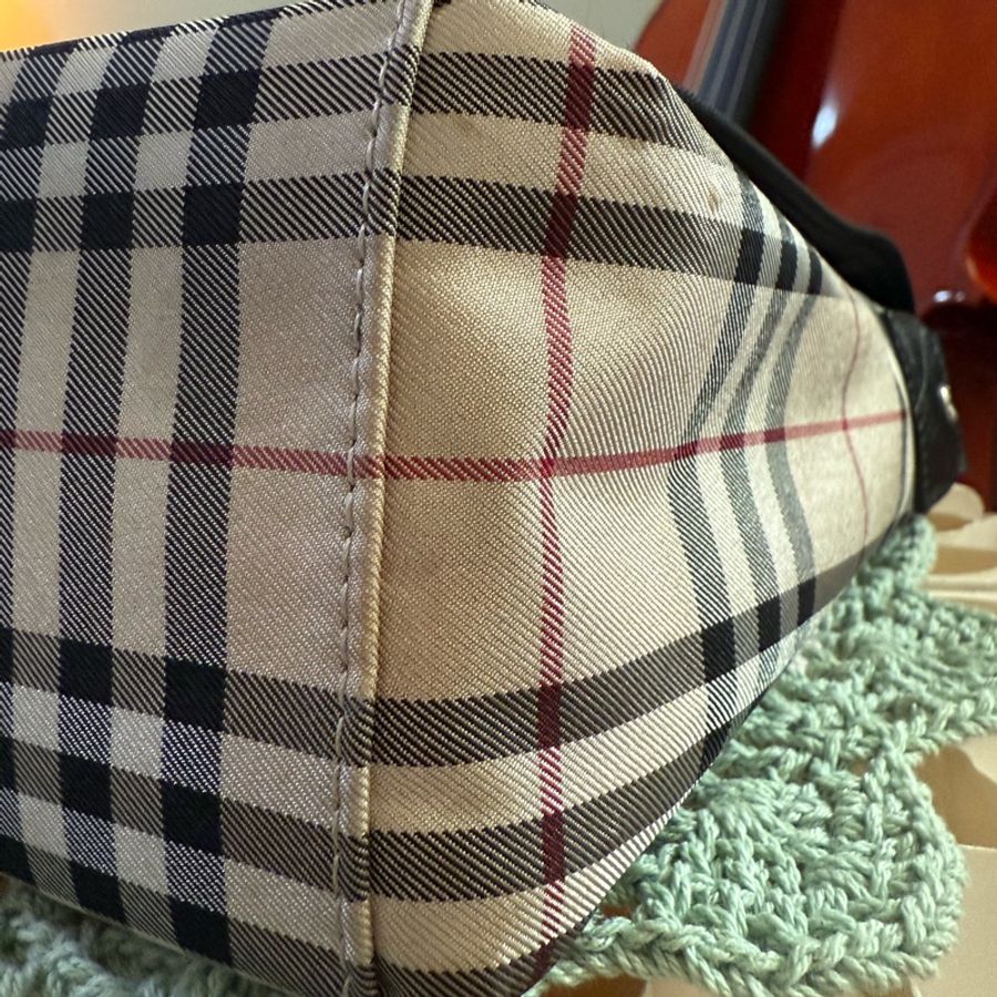 🌸 🩶 【BURBERRY 經典格紋尼龍斜背包】 |經典款-13