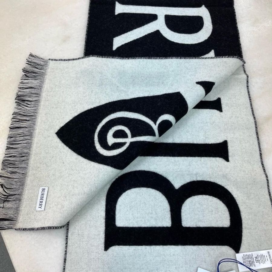 Burberry logo wool scarf-2