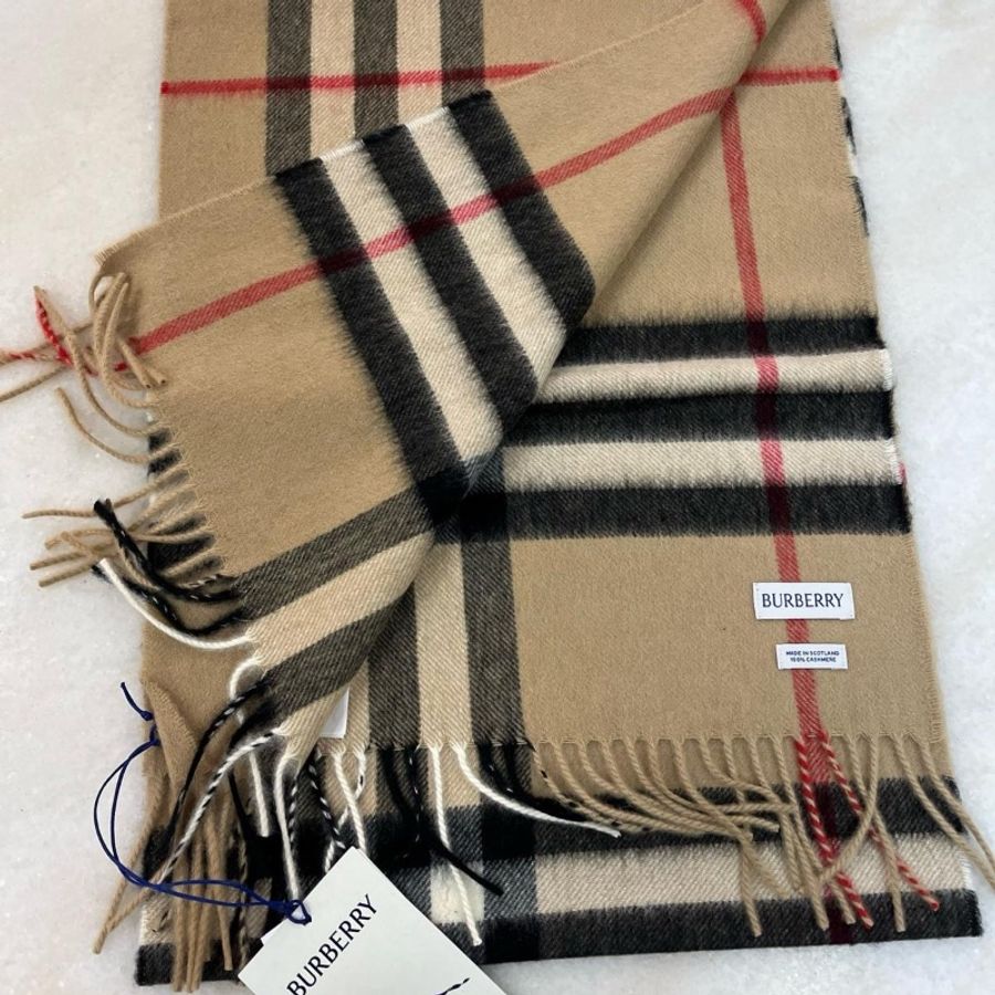 Burberry cashmere beige scarf-1