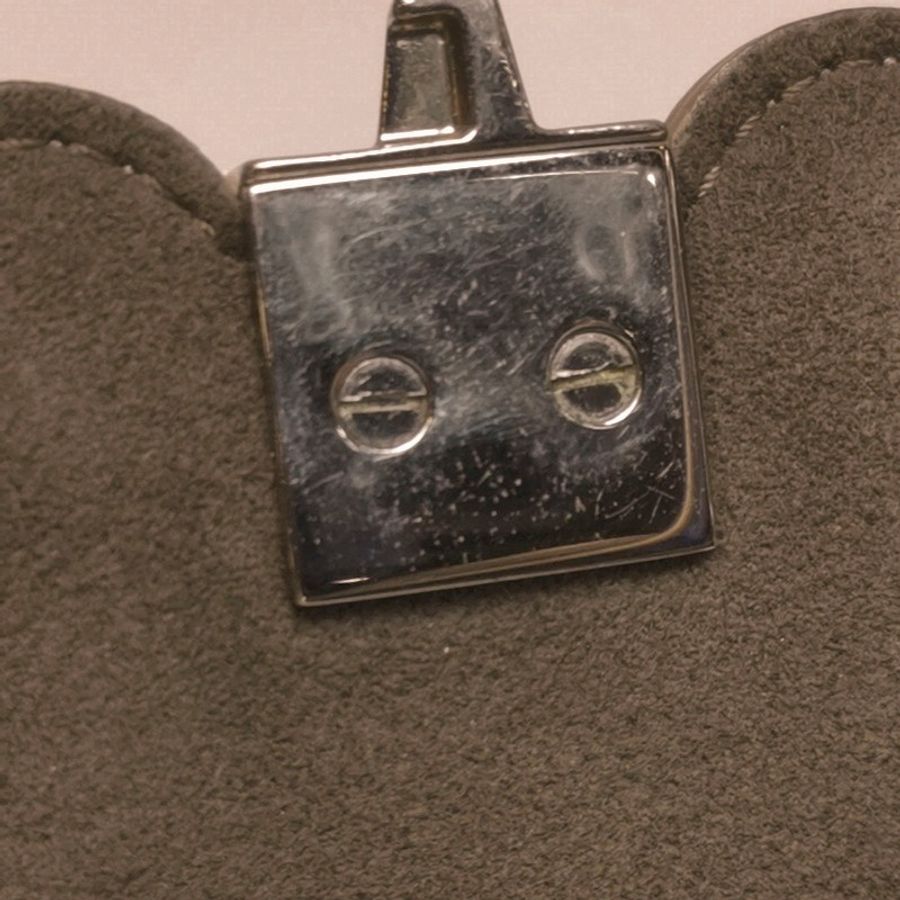 Fendi Kan I迷你牛皮鉚釘封扣單肩包-18