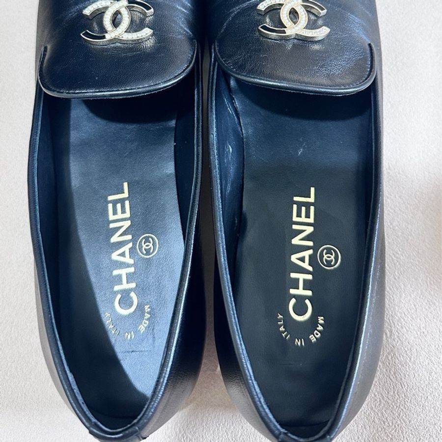 Chanel香奈兒樂福鞋 二手狀況良好 珍珠雙C Logo 尺寸38.5-18