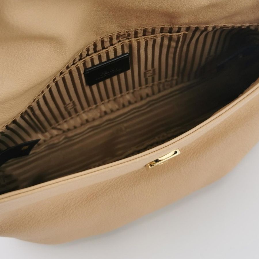 Fendi 牛皮純色斜挎包單肩包-5