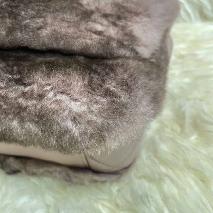 Chanel Flap Bag 兔毛-4