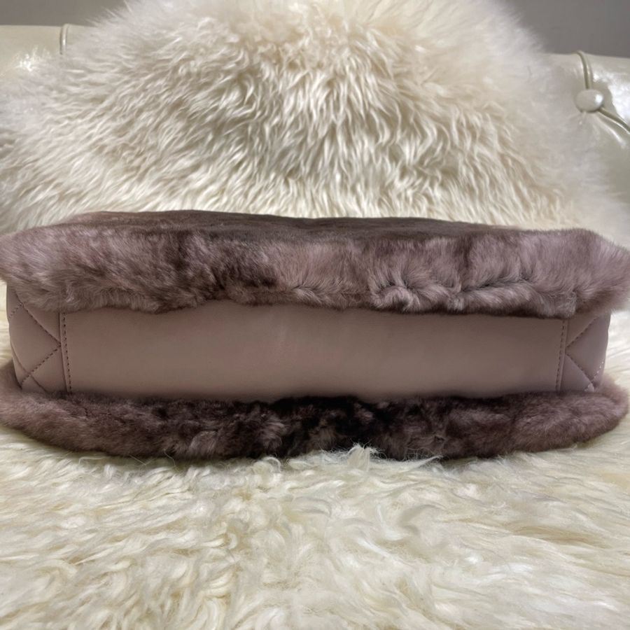 Chanel Flap Bag 兔毛-7