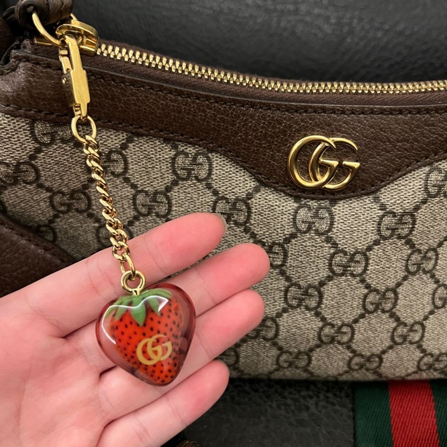 GUCCI Ophidia 草莓腋下包 (附背帶)可議價 有緣人帶走它-12