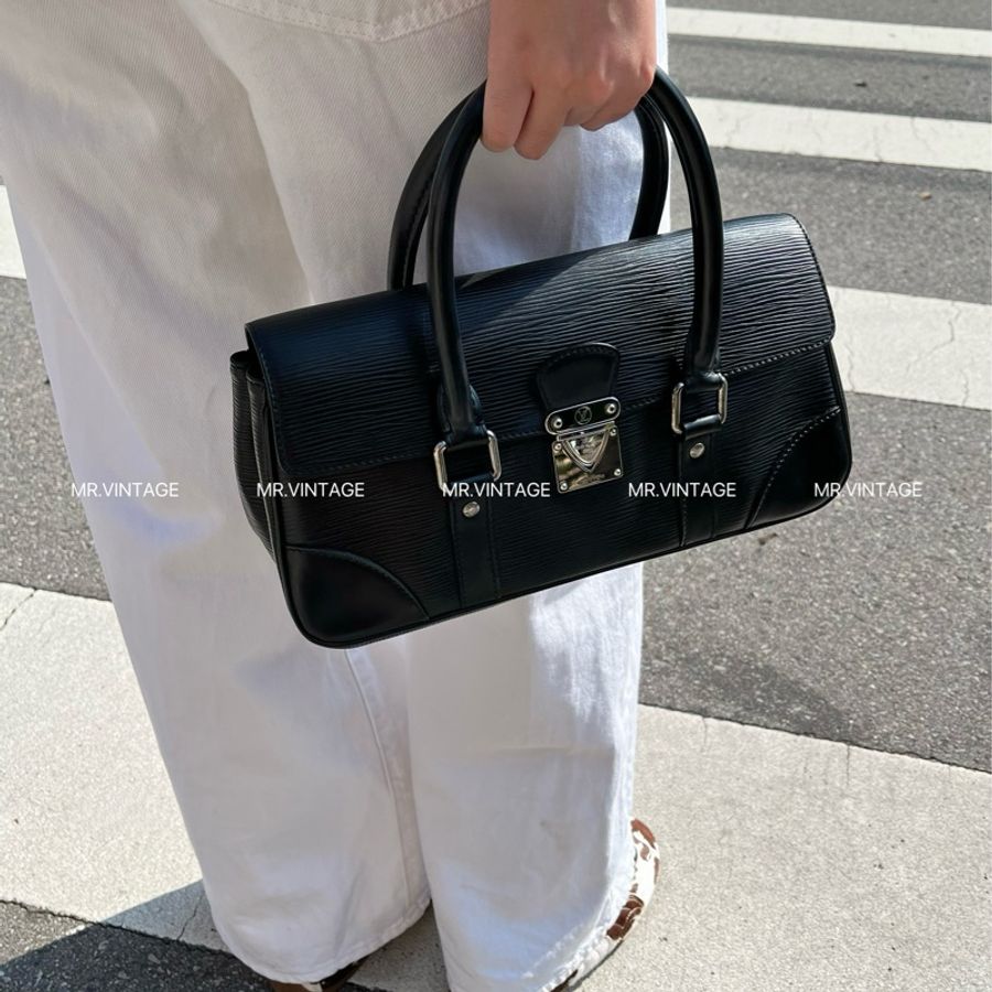 🏷️ Louis Vuitton 水波紋-2