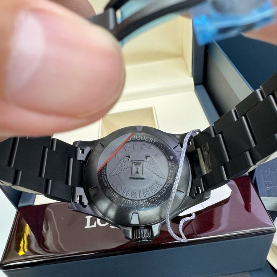Longines 黑鋼錶殼 表帶 高精準石英錶 個性黑色錶盤-6