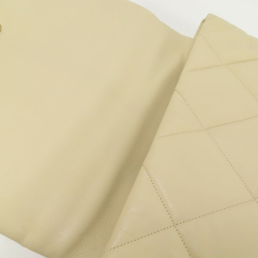 CHANEL 羊皮皮革19 Large金扣手挽肩背兩用袋-12