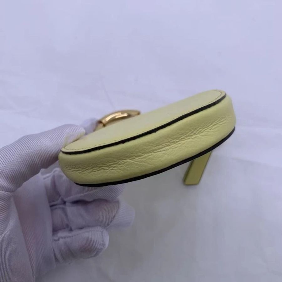 Chloe 圓形迷你零錢包 數碼錢包;檸檬黃皮革-6