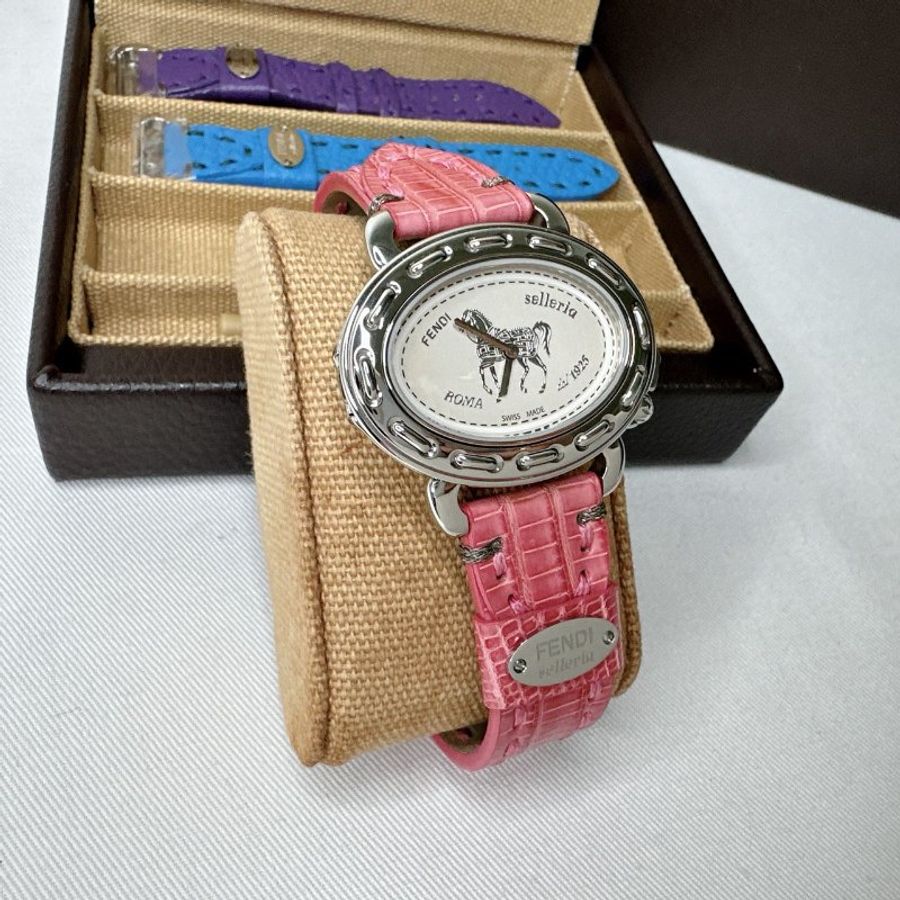 FENDI 全新Selleria Oval橢圓形腕錶-5