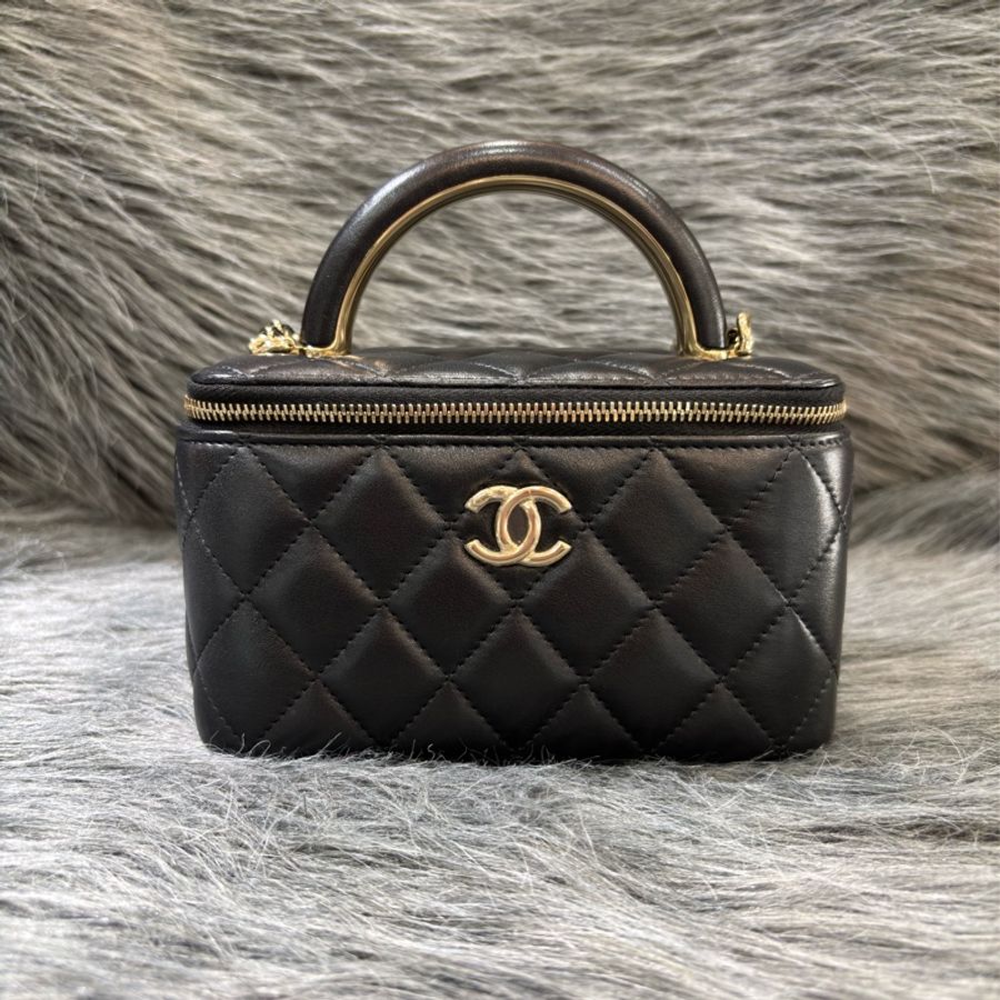 CHANEL AP2846 VANITY CASE COCO HANDLE 黑色羊皮金鍊 化妝包化妝箱長盒子斜背包-1