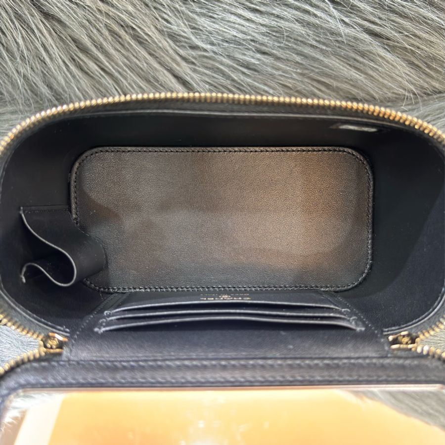 CHANEL AP2846 VANITY CASE COCO HANDLE 黑色羊皮金鍊 化妝包化妝箱長盒子斜背包-32