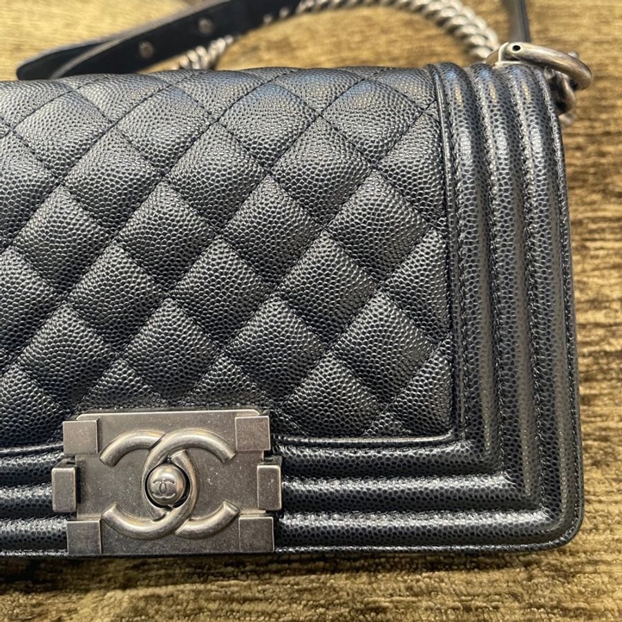 Chanel 黑銀荔枝牛leboy小號29開 卡標齊全 附件防塵袋 卡 尺寸約21x13-4